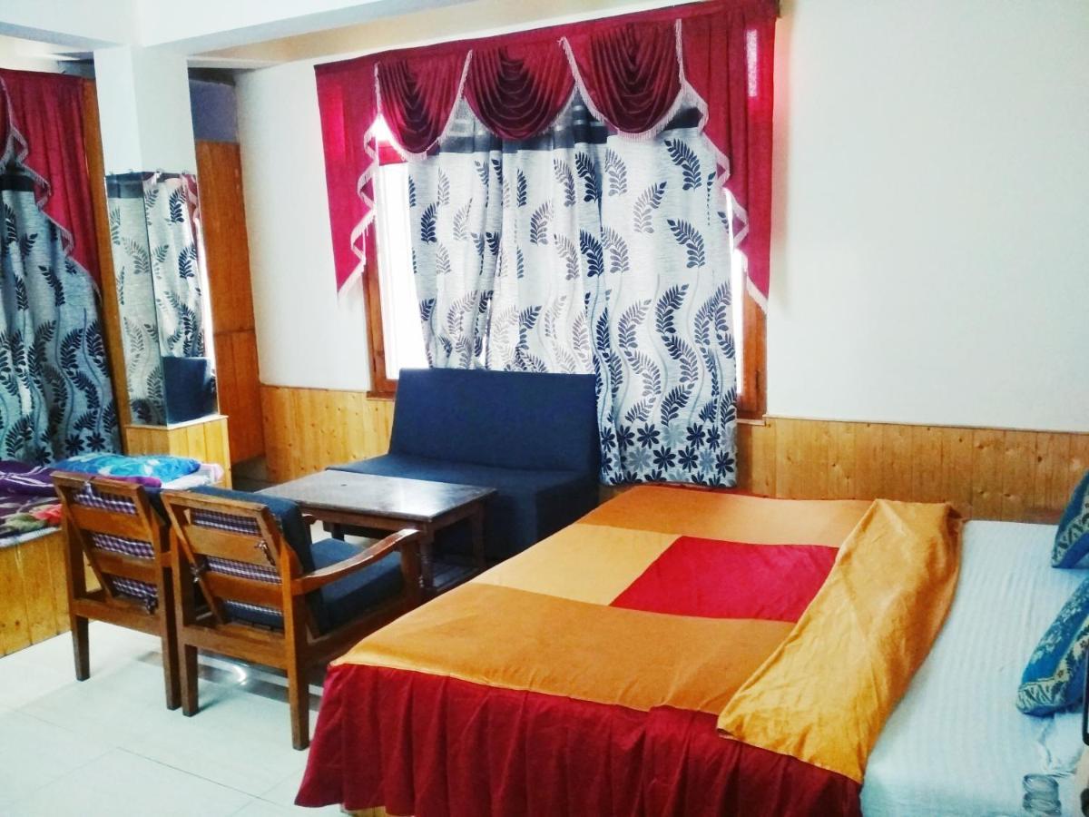Hotel Snow Mountain Mall Road Manāli Dış mekan fotoğraf