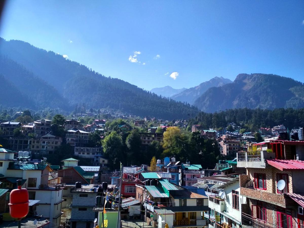 Hotel Snow Mountain Mall Road Manāli Dış mekan fotoğraf