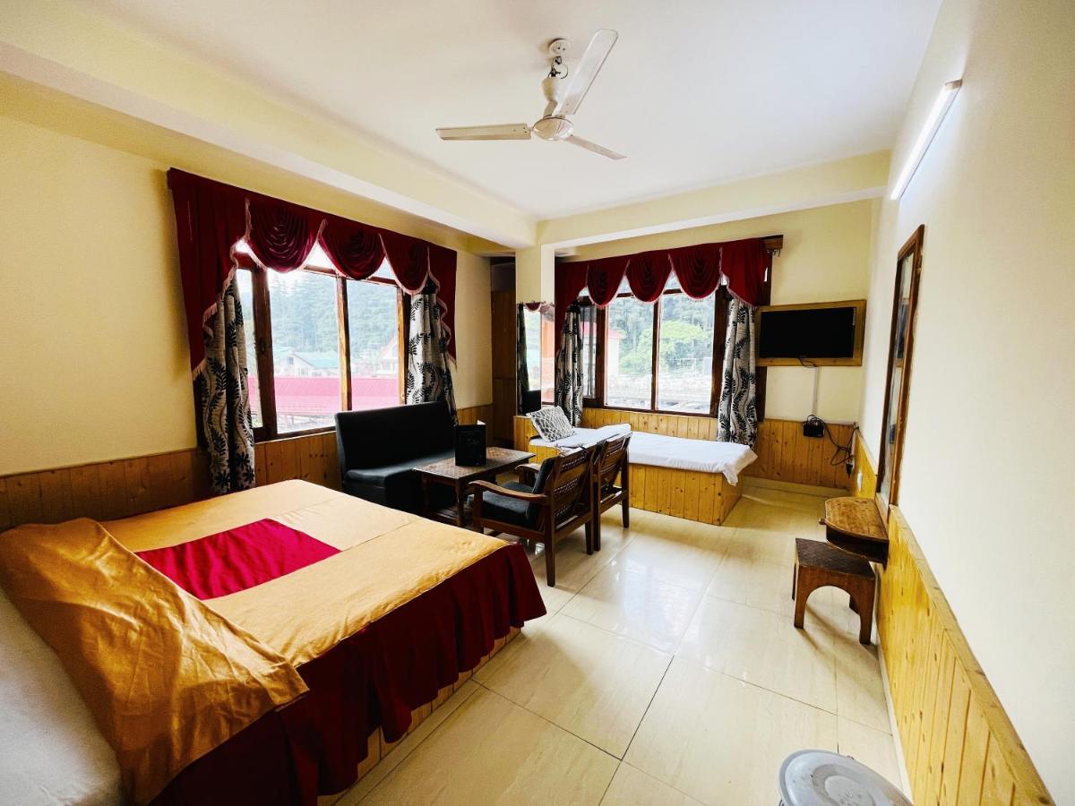 Hotel Snow Mountain Mall Road Manāli Dış mekan fotoğraf